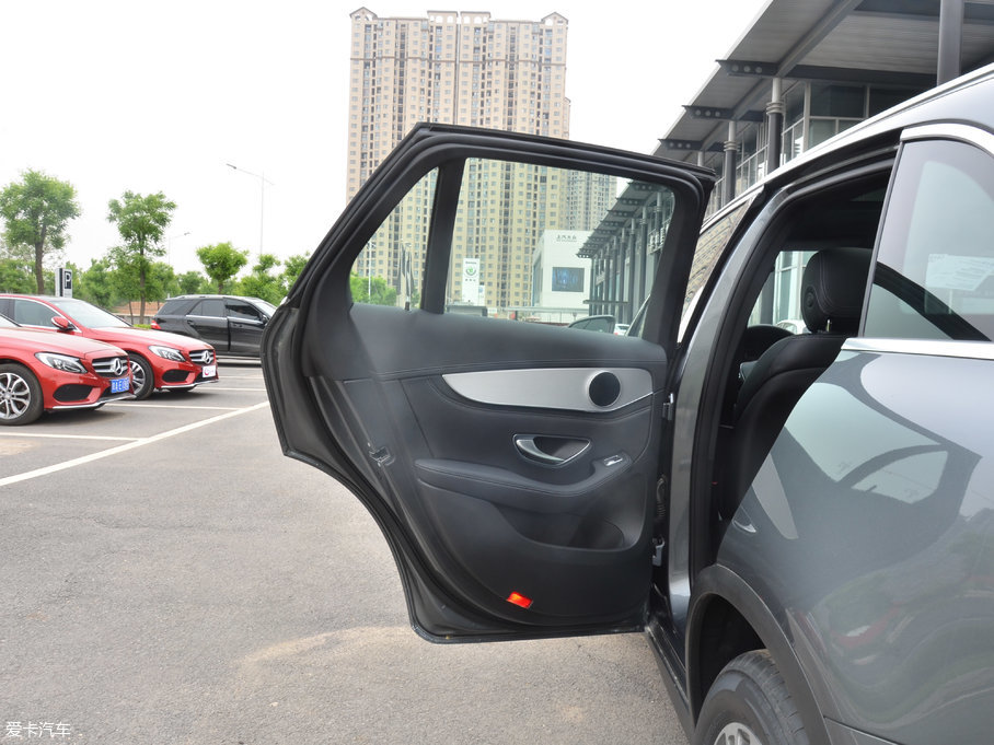 2017YGLC GLC 200 4MATIC