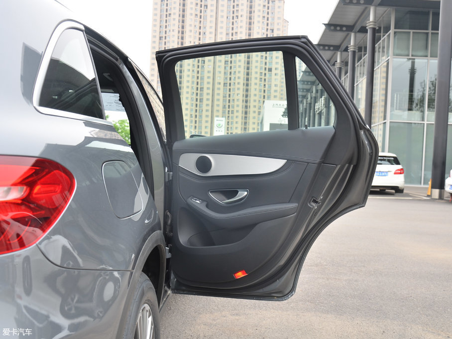 2017YGLC GLC 200 4MATIC