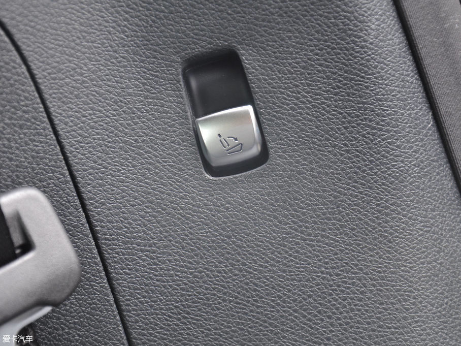 2017YGLC GLC 200 4MATIC