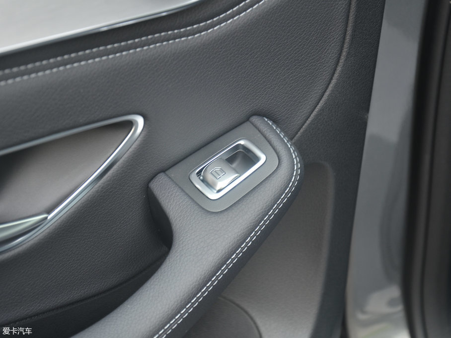 2017YGLC GLC 200 4MATIC