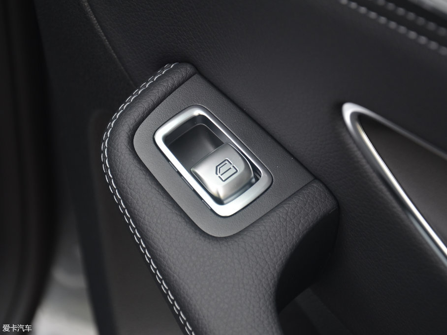 2017YGLC GLC 200 4MATIC