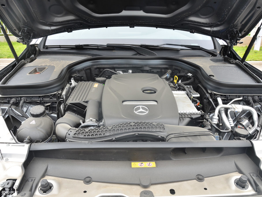 2017YGLC GLC 200 4MATIC