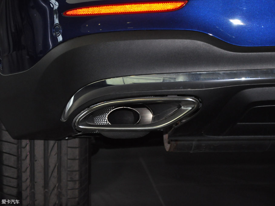 2017YGLC GLC 300 4MATICӸ