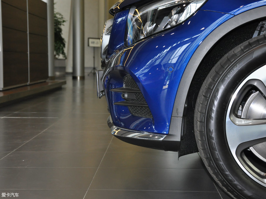 2017YGLC GLC 300 4MATICӸ