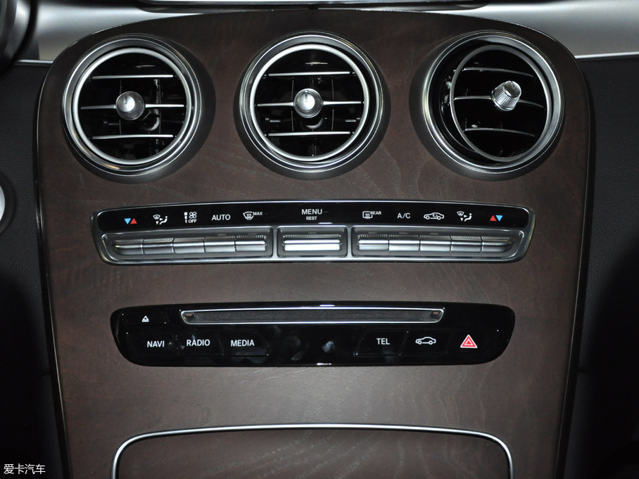 2017YGLC GLC 300 4MATICӸ