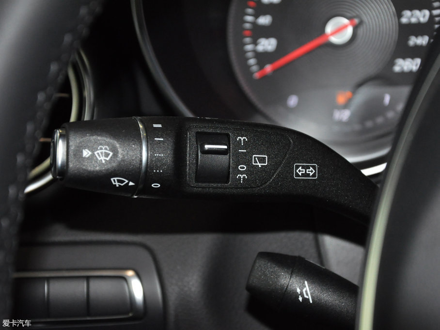 2017YGLC GLC 300 4MATIC(dng)