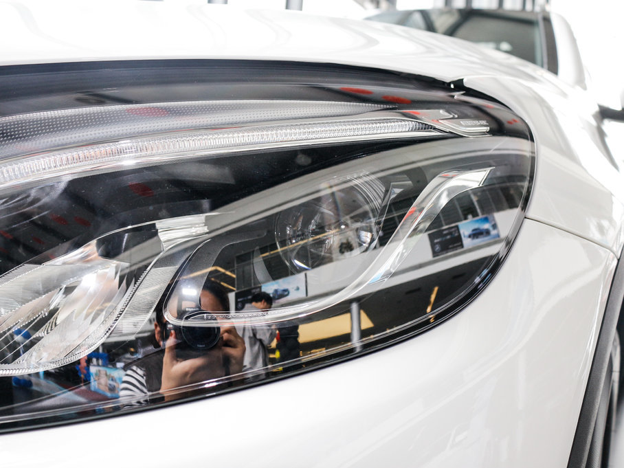 2017YGLC GLC 260 4MATICӸ