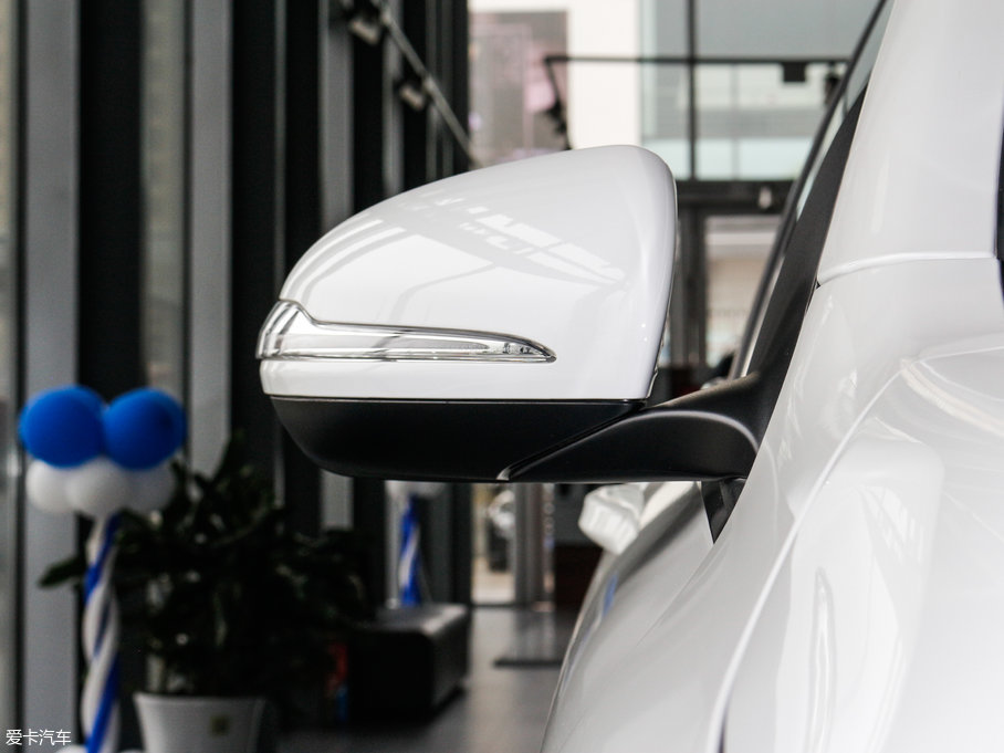 2017YGLC GLC 260 4MATICӸ