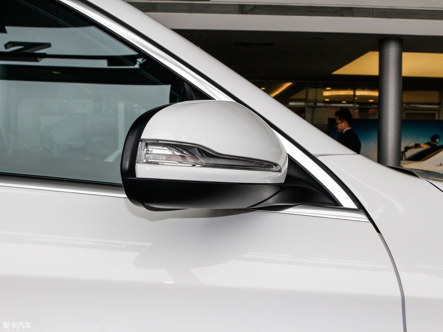 2017YGLC GLC 260 4MATICӸ