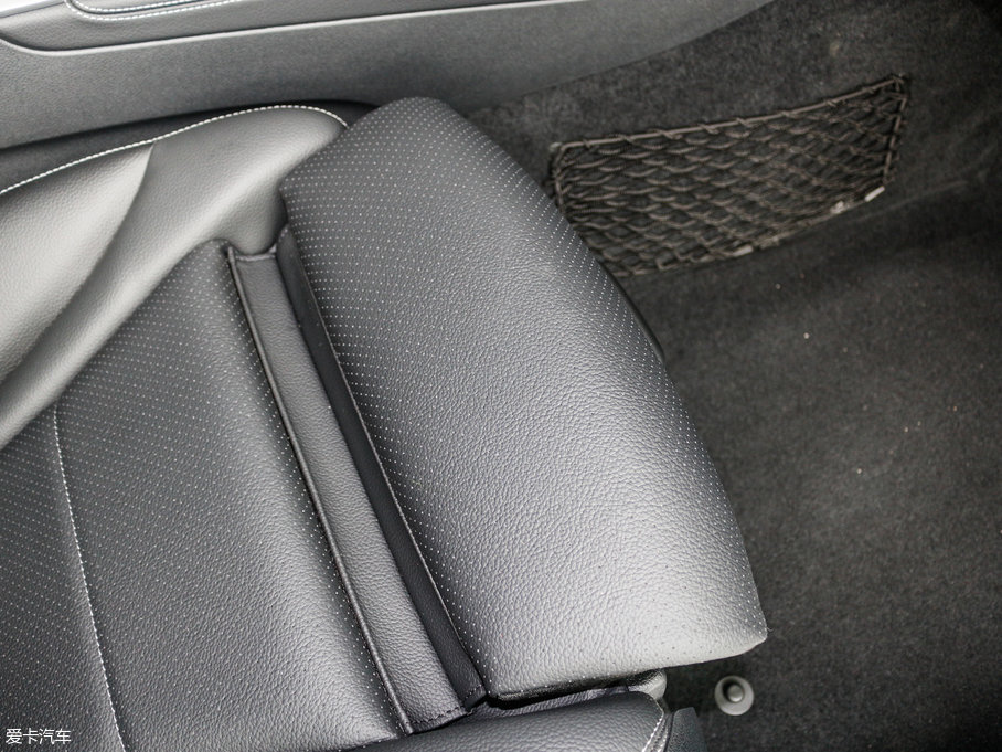 2017YGLC GLC 260 4MATICӸ