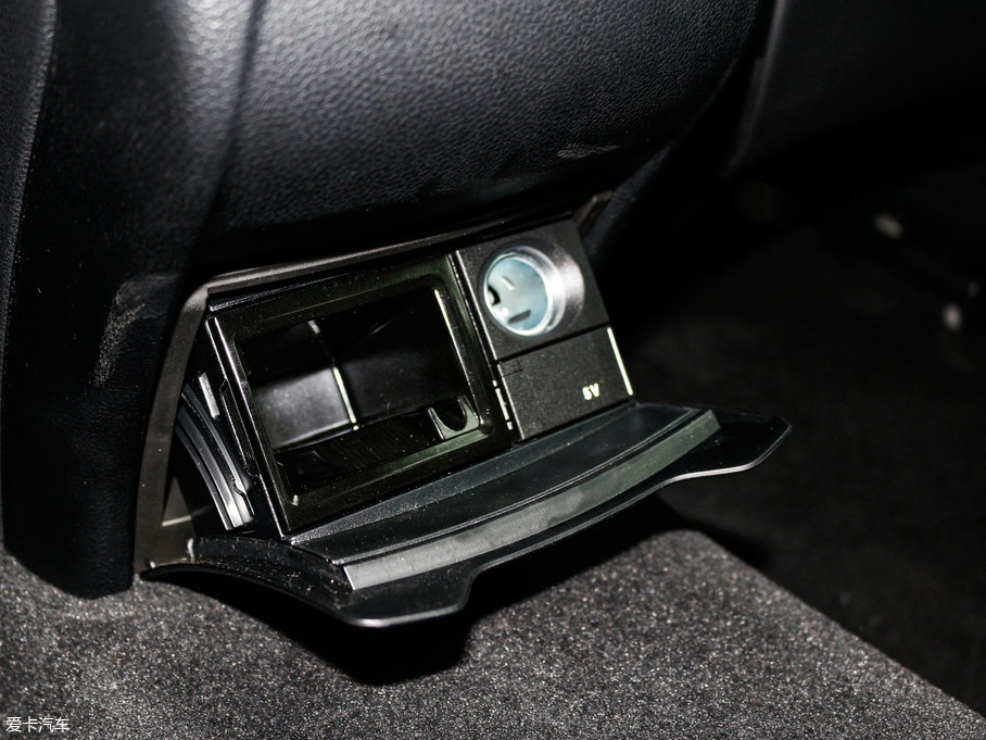 2017YGLC GLC 260 4MATICӸ