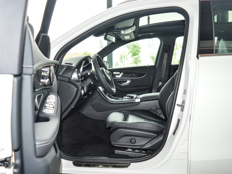 2017YGLC GLC 260 4MATICӸ