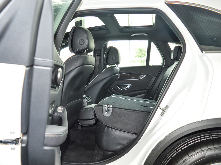 2017YGLC GLC 260 4MATICӸ