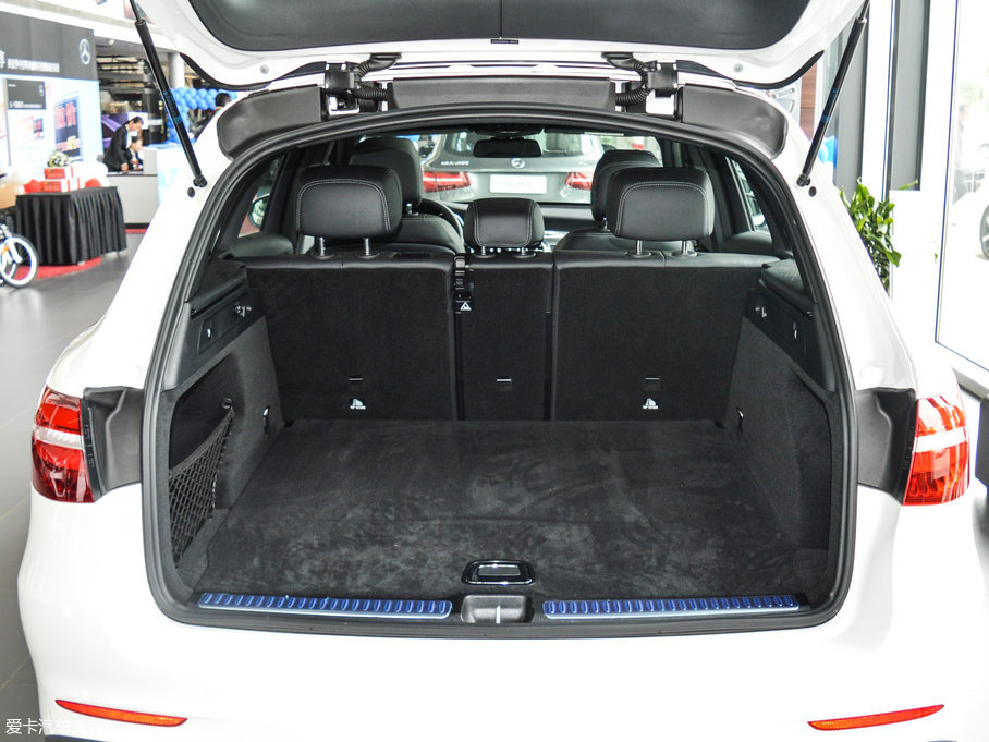 2017YGLC GLC 260 4MATICӸ