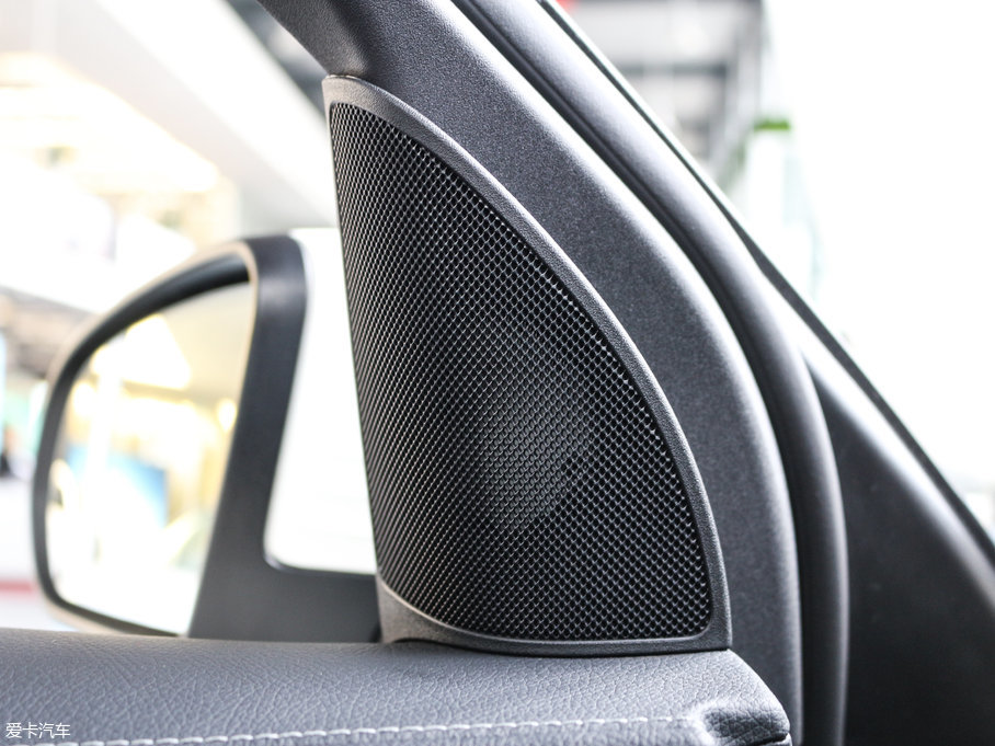 2017YGLC GLC 260 4MATICӸ