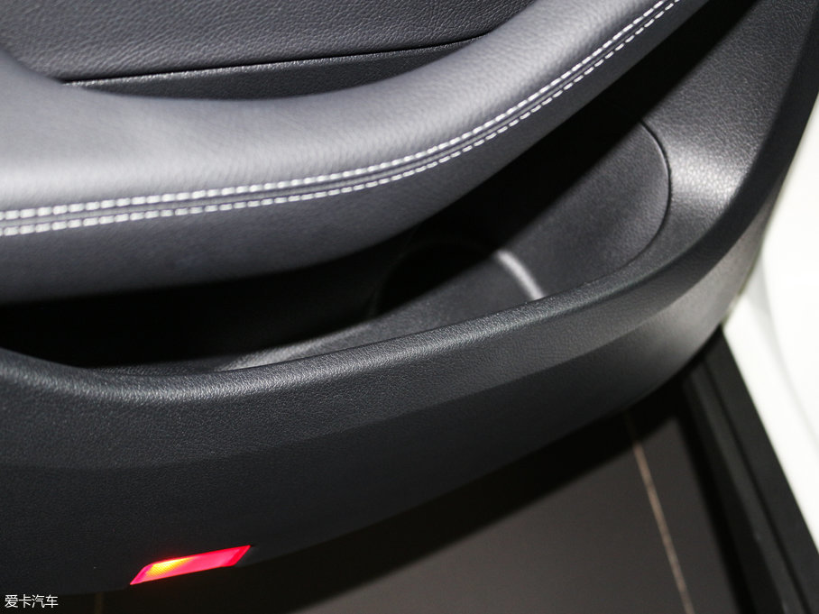 2017YGLC GLC 260 4MATICӸ