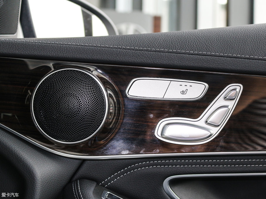 2017YGLC GLC 260 4MATICӸ