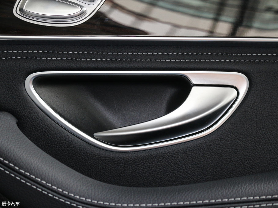 2017YGLC GLC 260 4MATICӸ