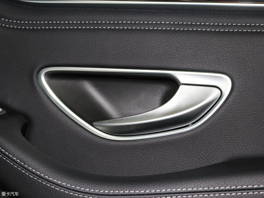 2017YGLC GLC 260 4MATICӸ