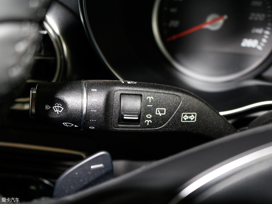 2017YGLC GLC 260 4MATICӸ