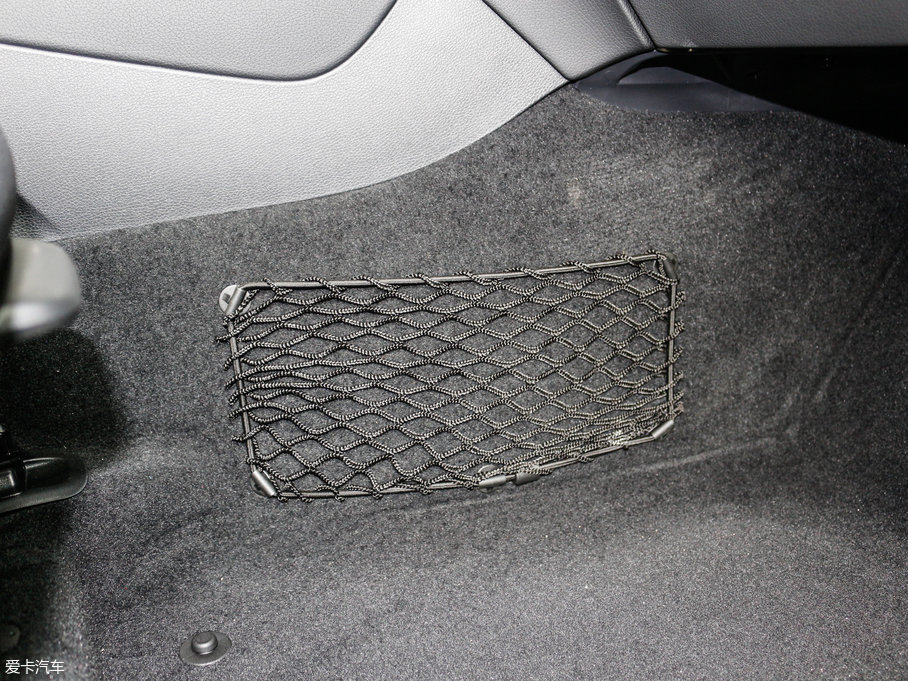 2017YGLC GLC 260 4MATICӸ