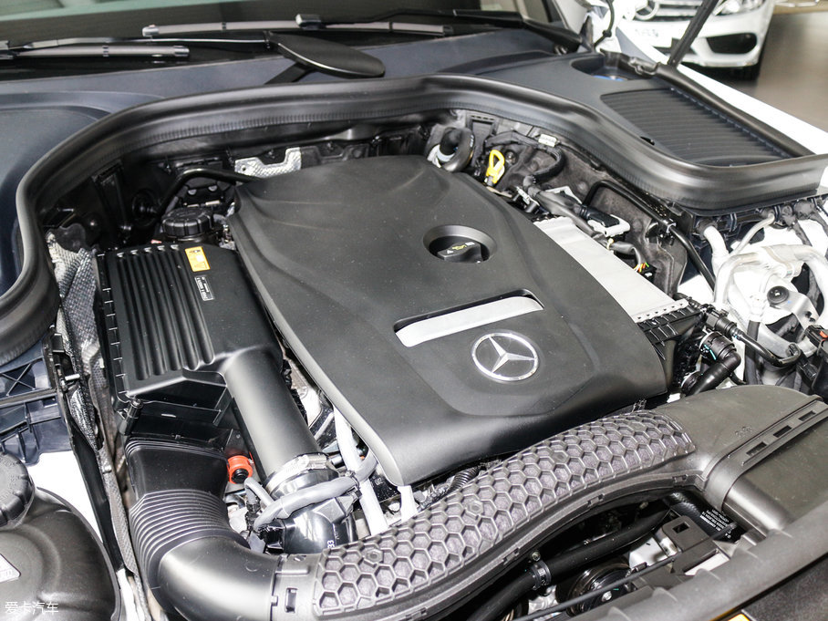 2017YGLC GLC 260 4MATICӸ