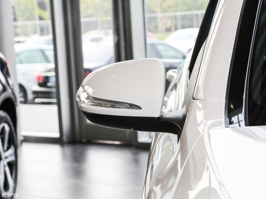 2017YGLC GLC 200 4MATIC