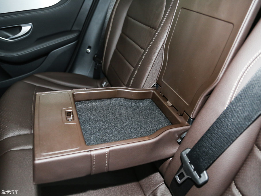 2017YGLC GLC 200 4MATIC