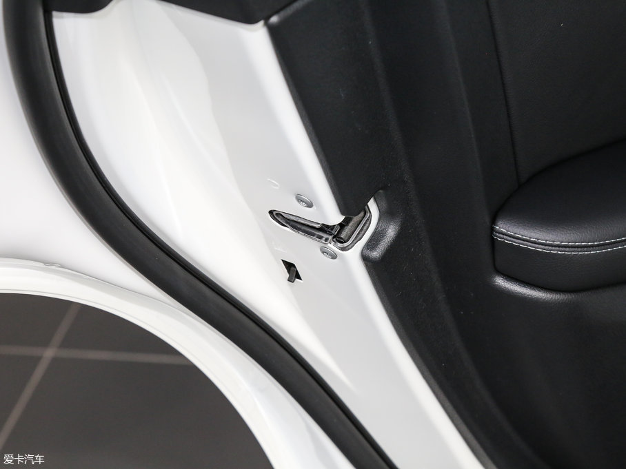 2017YGLC GLC 200 4MATIC