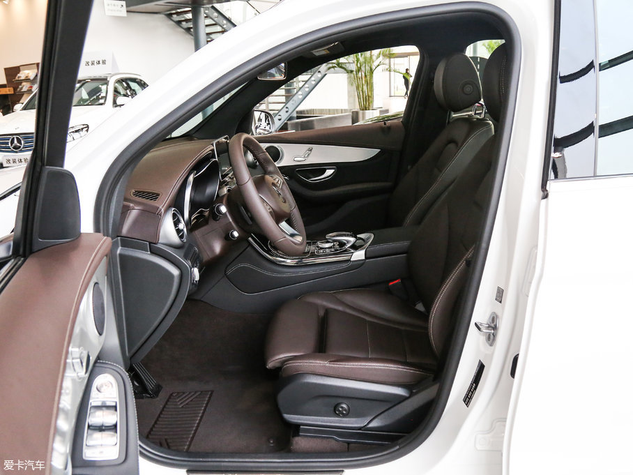 2017YGLC GLC 200 4MATIC