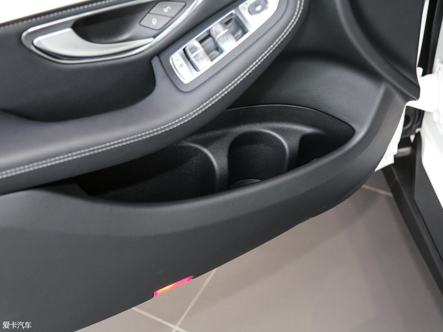 2017YGLC GLC 200 4MATIC