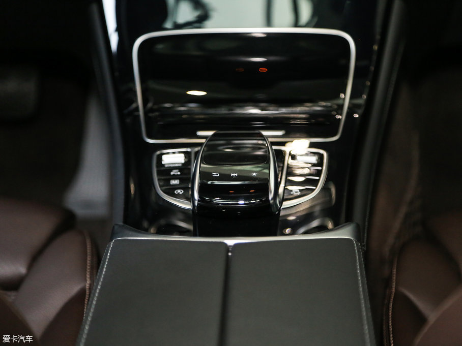 2017YGLC GLC 200 4MATIC