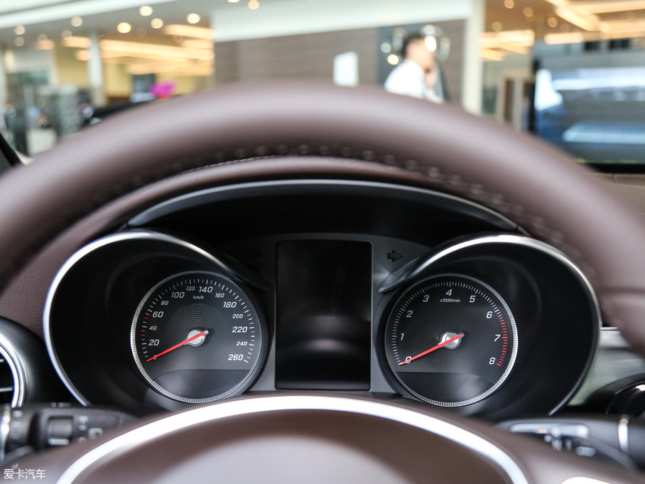 2017YGLC GLC 200 4MATIC