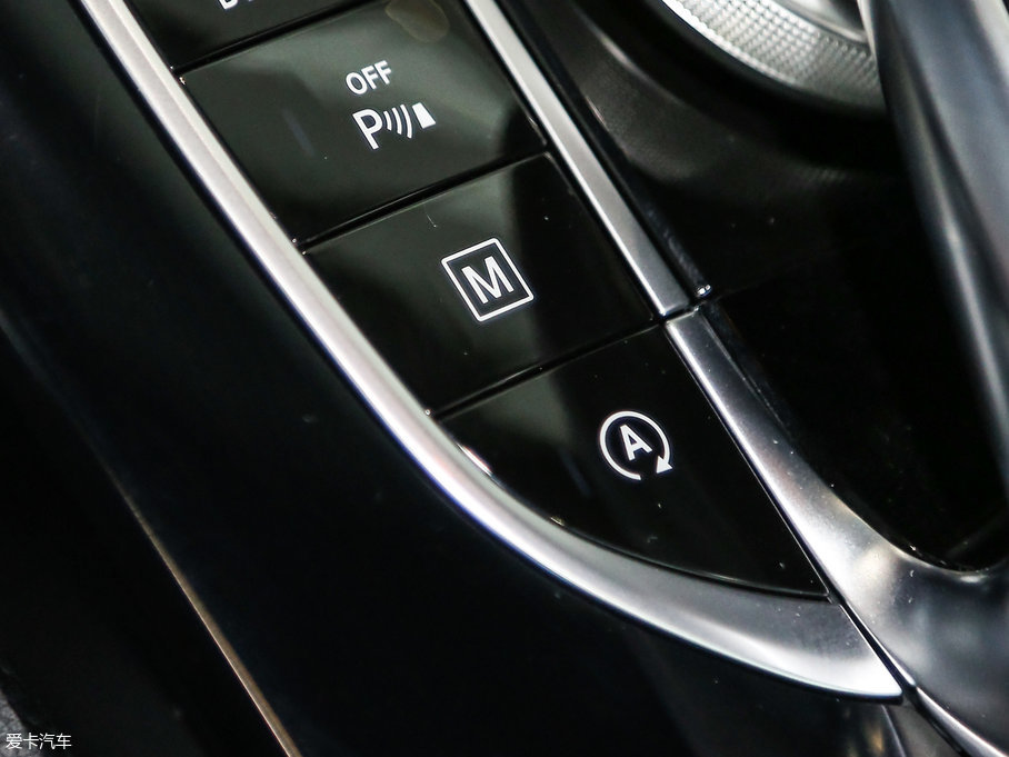 2017YGLC GLC 200 4MATIC