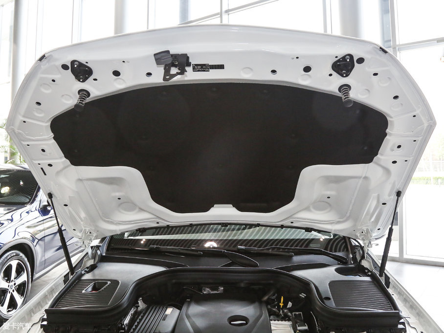 2017YGLC GLC 200 4MATIC