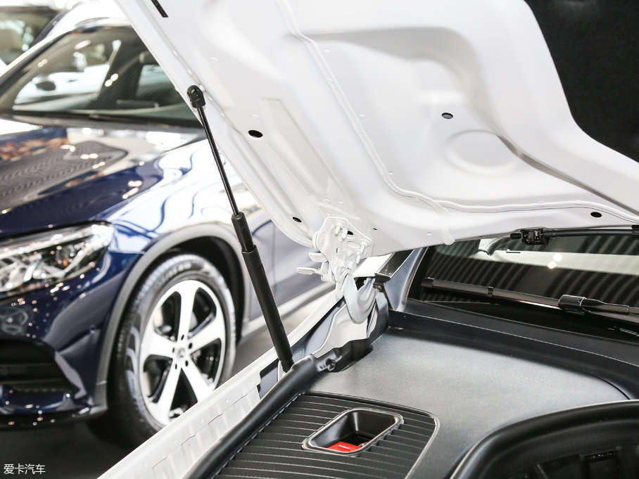 2017YGLC GLC 200 4MATIC