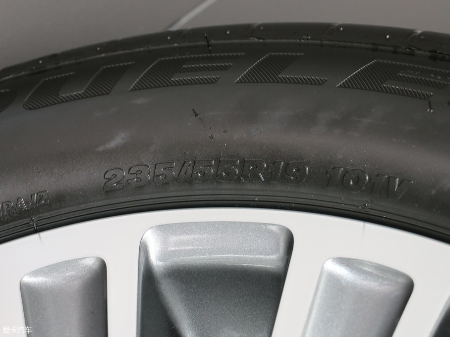 2017YGLC GLC 260 4MATIC(dng)