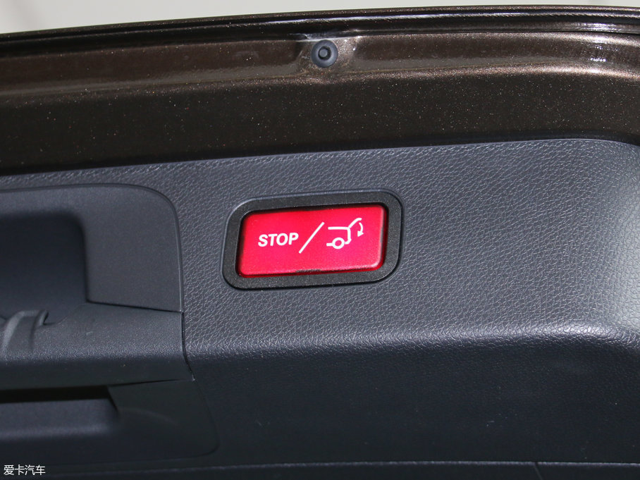 2017YGLC GLC 260 4MATICӸ