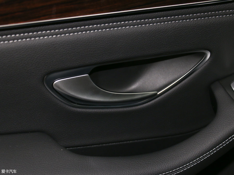 2017YGLC GLC 260 4MATICӸ