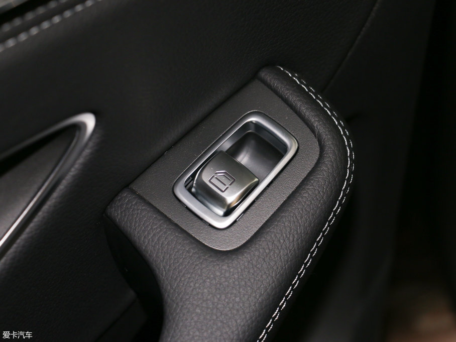 2017YGLC GLC 260 4MATICӸ