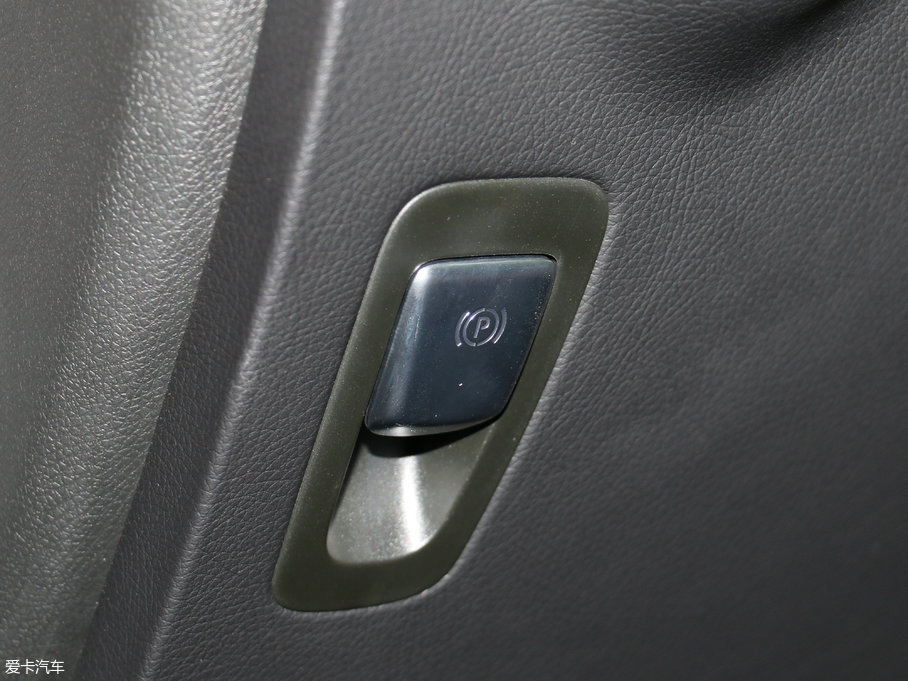 2017YGLC GLC 260 4MATICӸ