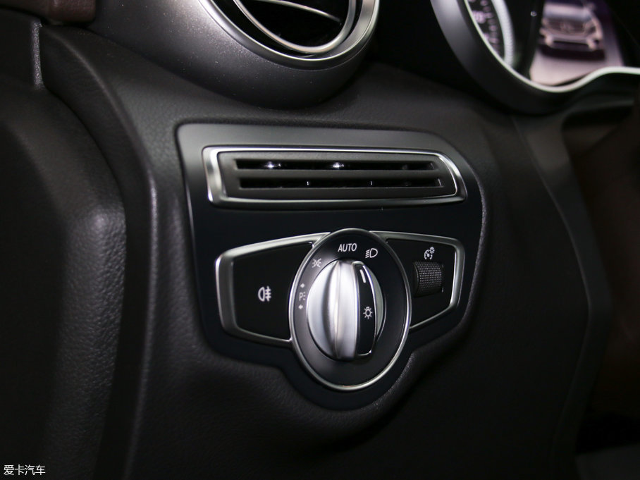 2017YGLC GLC 260 4MATICӸ