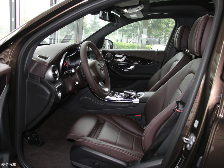 2017YGLC GLC 260 4MATICӸ