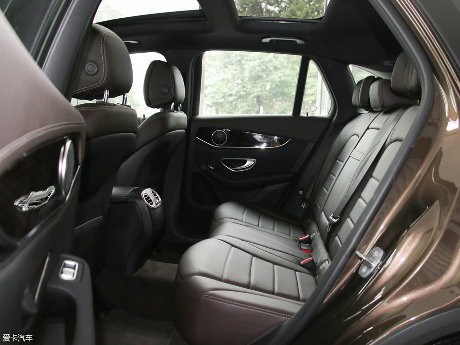 2017YGLC GLC 260 4MATIC(dng)