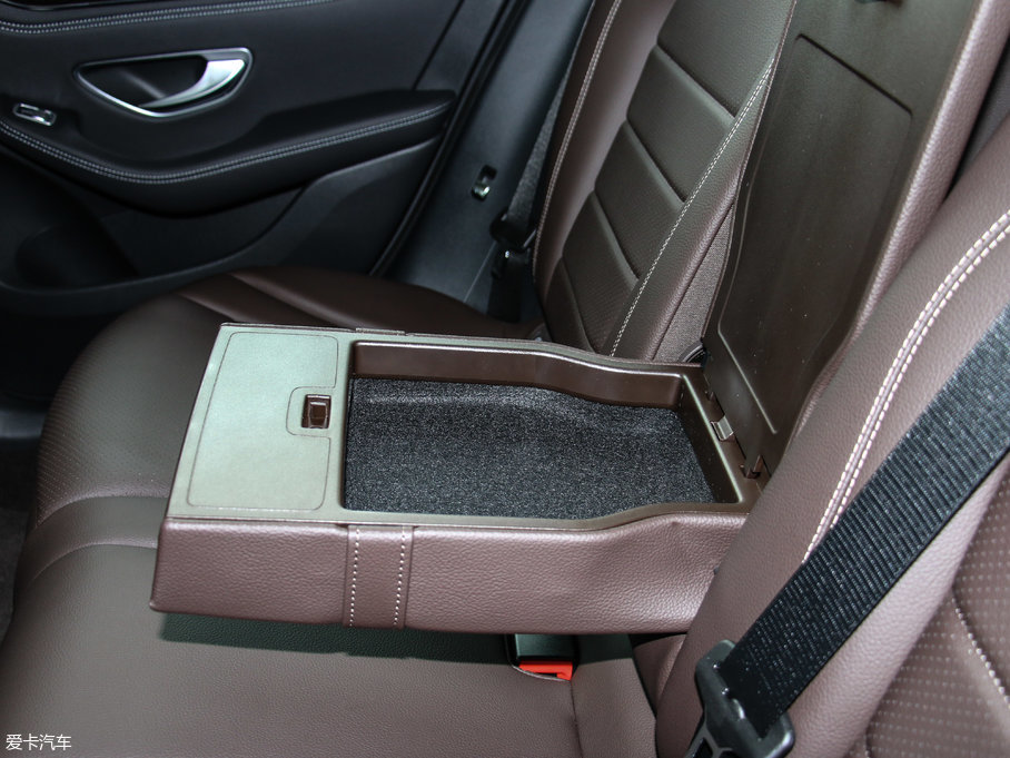 2017YGLC GLC 260 4MATICӸ