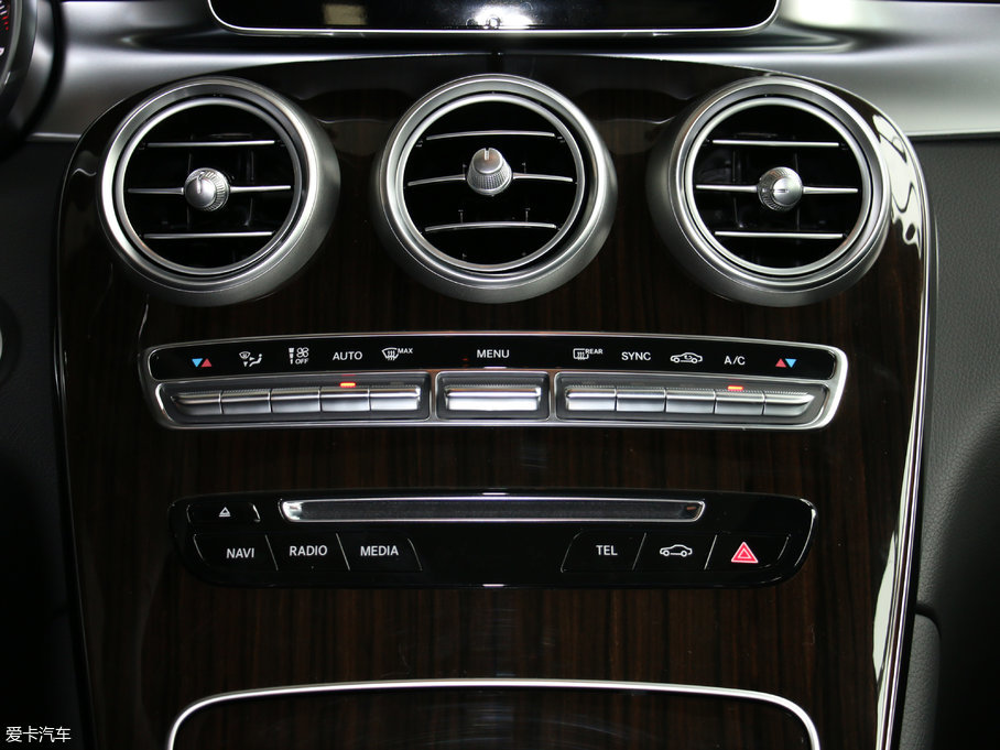 2017YGLC GLC 260 4MATICӸ