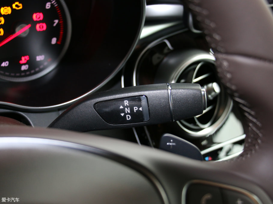 2017YGLC GLC 260 4MATIC(dng)