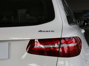 2017GLC 300 4MATICӸ ^