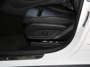 2017GLC 300 4MATICӸ g