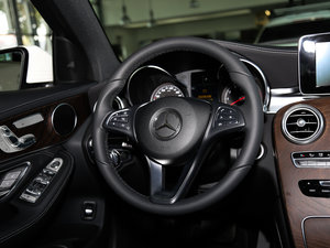 2017GLC 300 4MATIC(dng) P